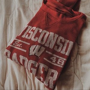 Wisconsin red thermal cropped long sleeve top
